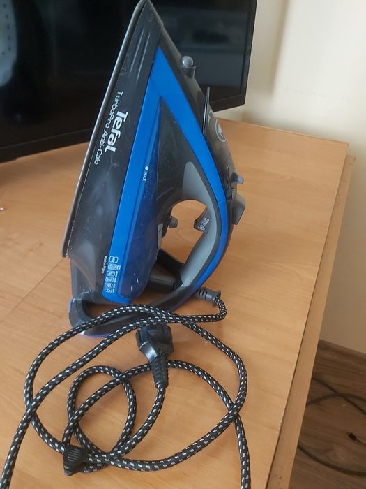 Праска Tefal в гарному стані