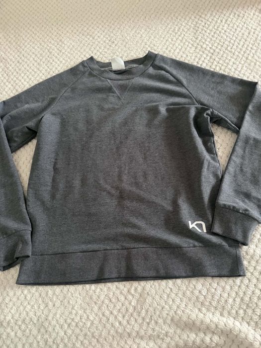 Basicowa bluza kari traa rozmiar L.