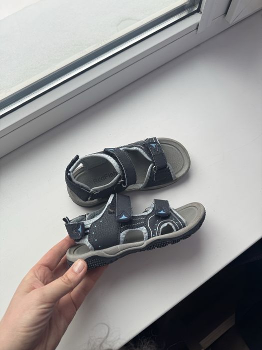 Тапочки дитячі сандалі босоніжки  на липучках red fish valdi 29