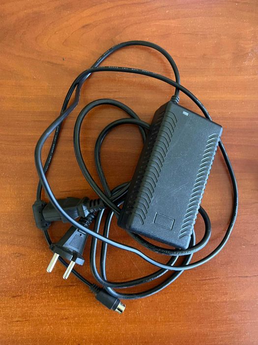 Принетр для печаті чеків та стикерів Принтер Xprinter xp-235b