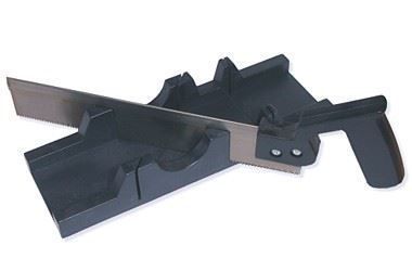 Piła Ręczna Z Korytkiem Ukośnica Czarna 300 Mm