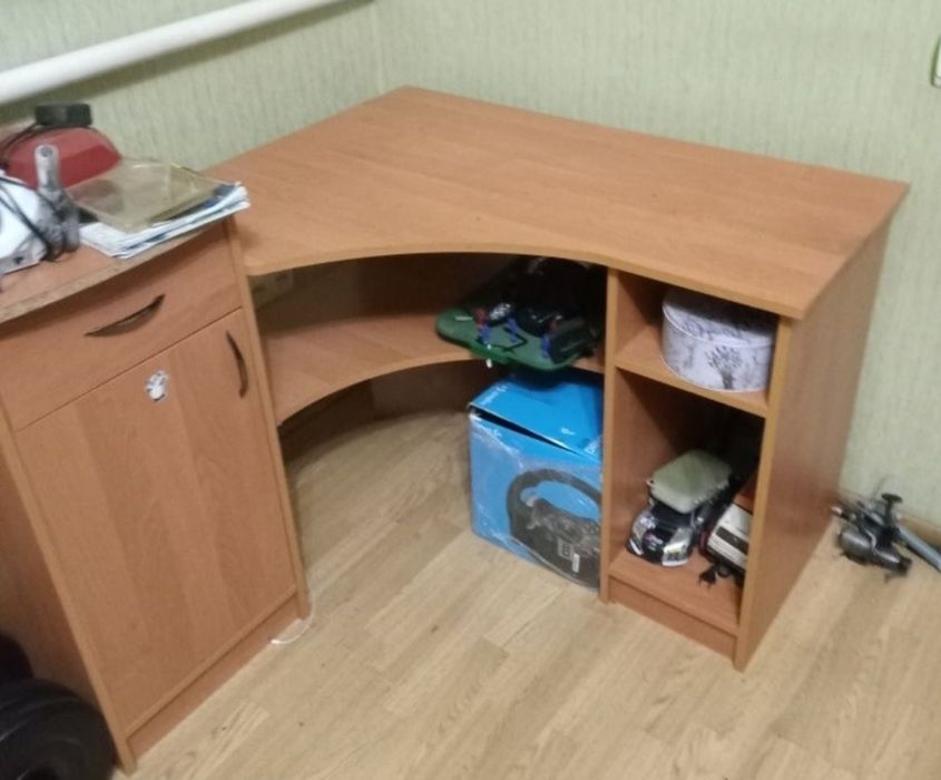 кутовий  комп.стіл