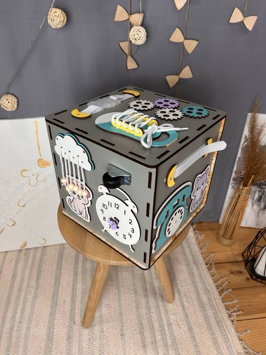 Бізікуб 25х25 см, подарунок на 1-3 роки, розвиваюча іграшка