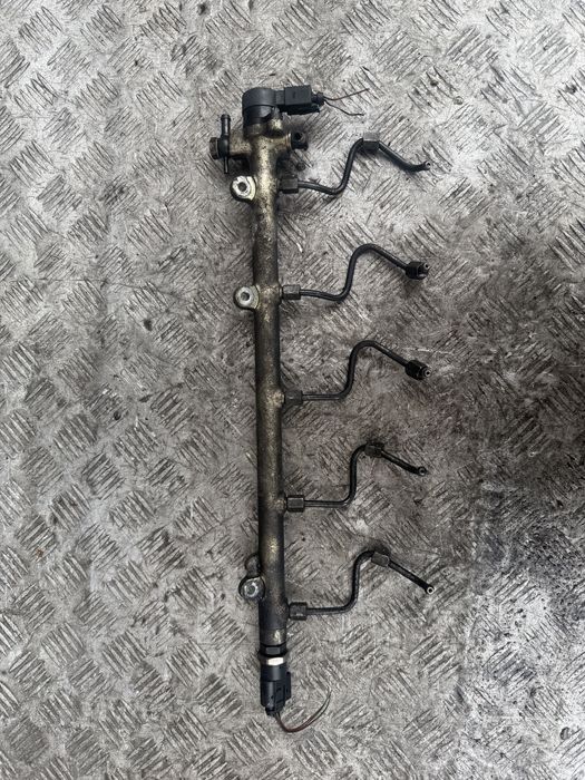 Топливная рейка ml w163 sprinter год 2003