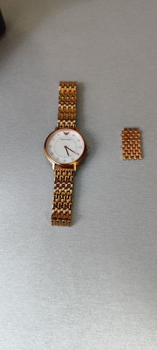 Женские стильные часы Emporio Armani