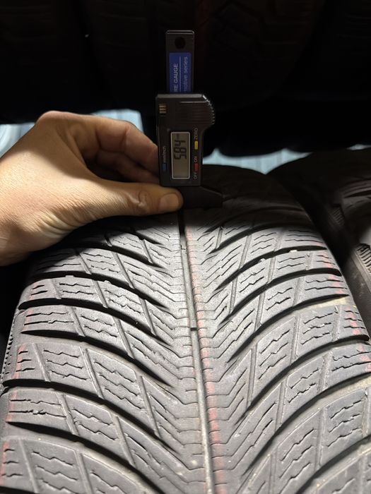 235/60 r18 Michelin 4шт