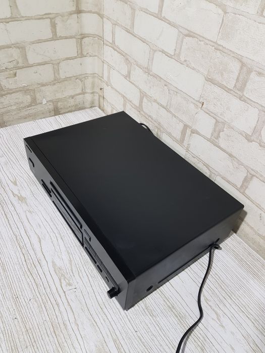 Програвач CD дисків ONKYO DX-7511, б/у з Німеччини