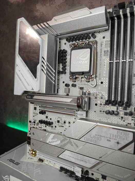 Материнська плата Asus Rog Strix Z890-A Gaming Wifi (LGA1851) 15 Intel