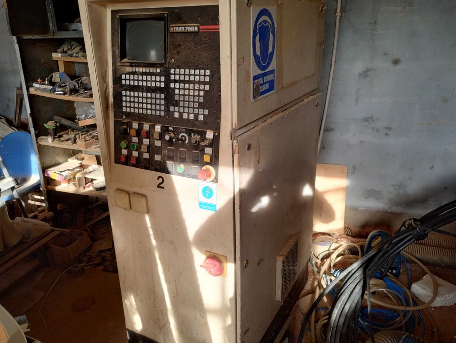Frezara cnc NUM 750