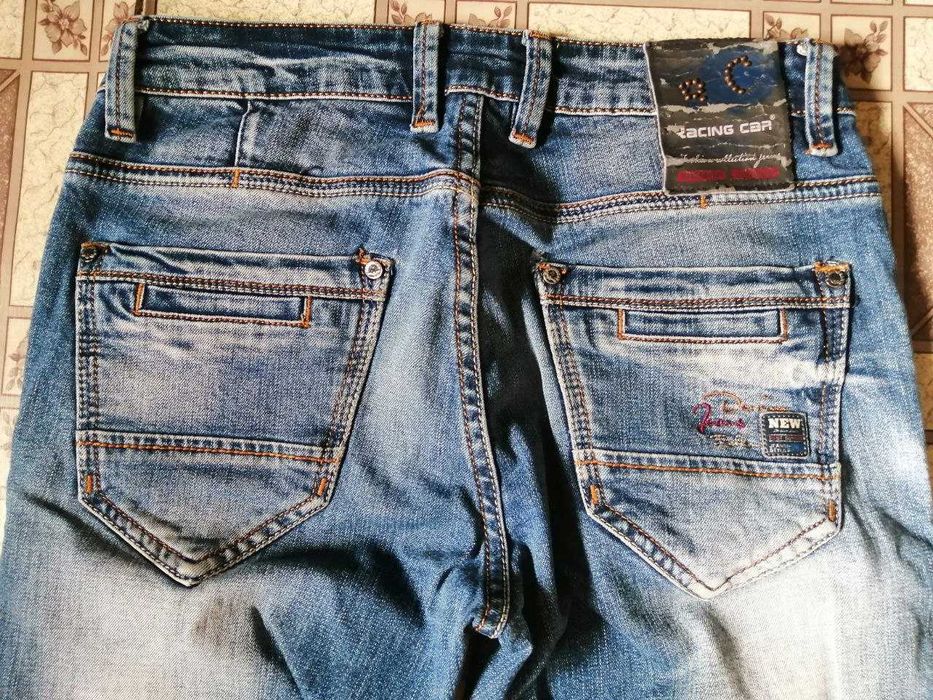 Мужские джинсы демисезон