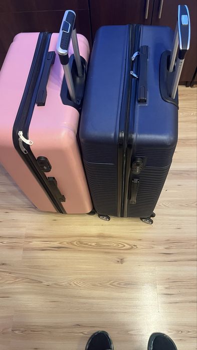 Walizka na kółkach abs