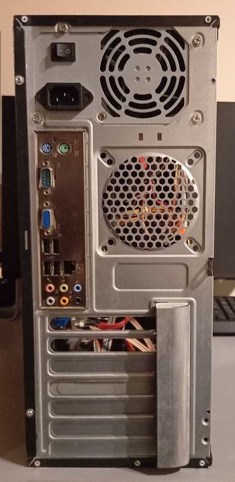 Komputer stacjonarny, AMD, 8Gb ram, SSD 120Gb, Win 10