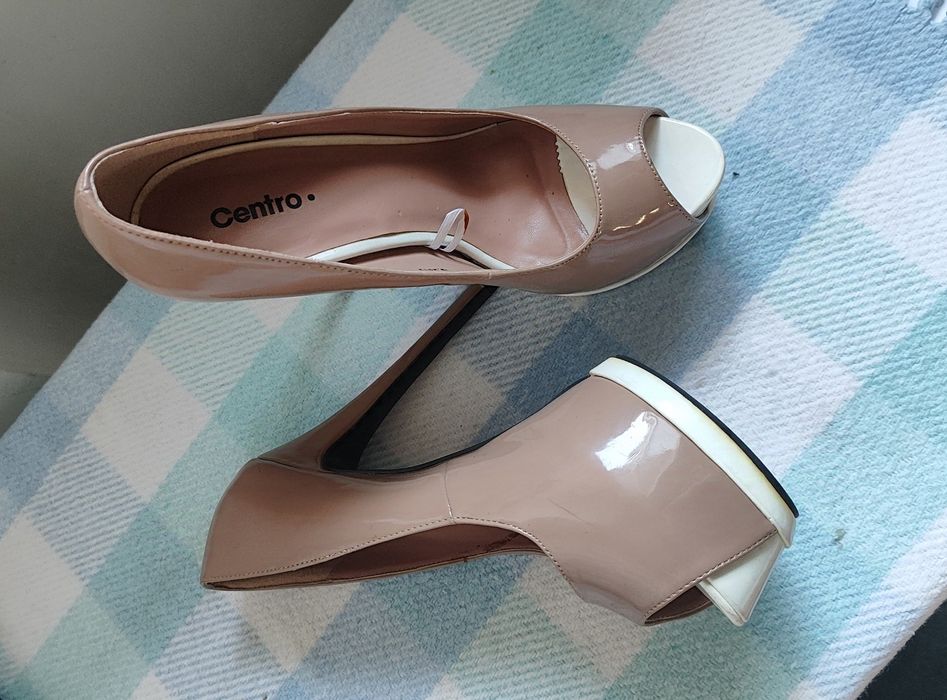 Туфлі жіночі лакові (шкірзамінник) 39 розмір