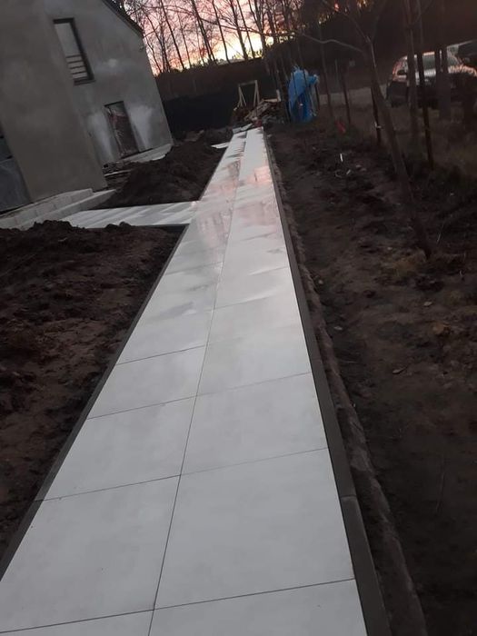 Układanie kostki brukowej