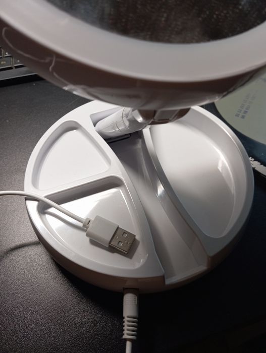 Espelho com luz tipo ring light