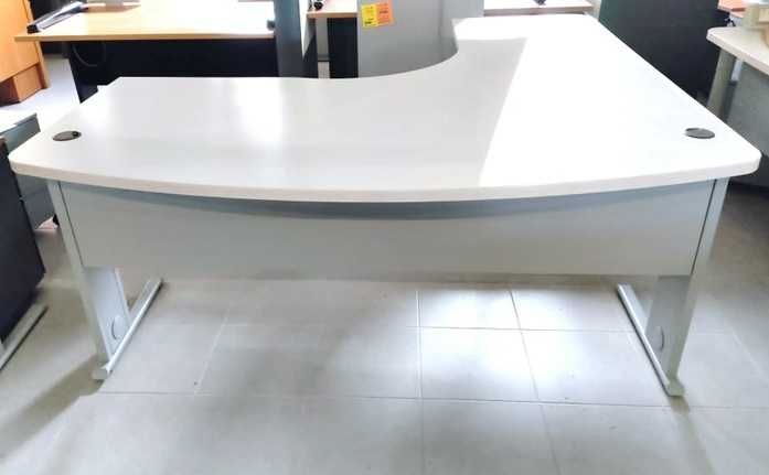 Secretárias Escritório Operativas e Postos Curvos - Diversos modelos