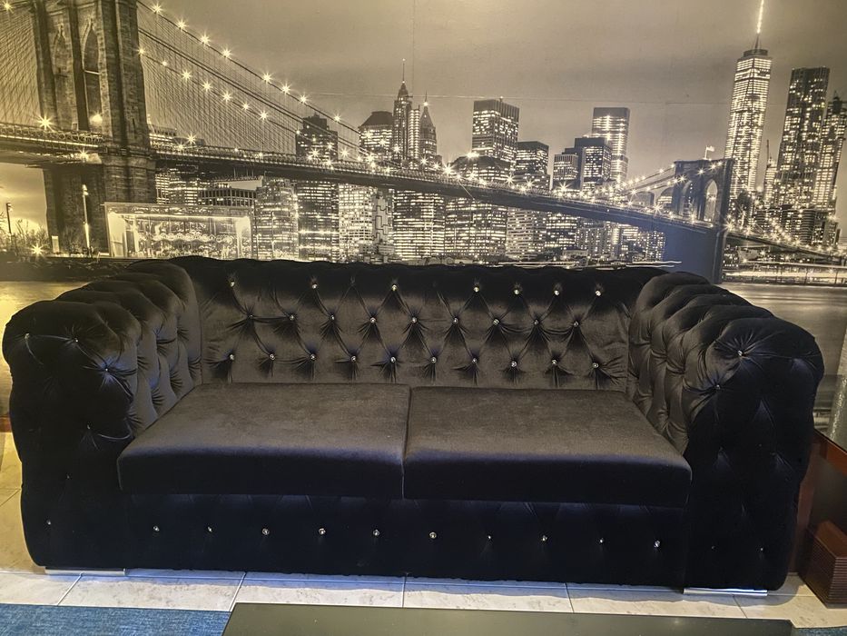 Conjunto 2 Sofás Chesterfield em Veludo Preto – Luxo e Elegância