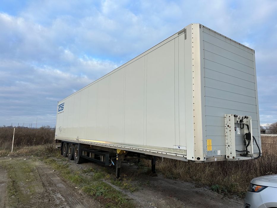 Напівпричіп цільометалевий фургон Schmitz SKI 24 2013рік