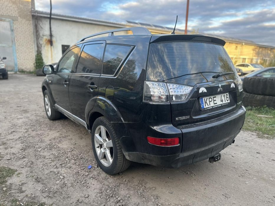 Мітсубісі оутлендер для ЗСУ