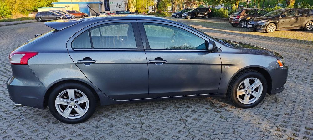 Mitsubishi Lancer Mitsubishi Lancer 1.8 Inform LPG