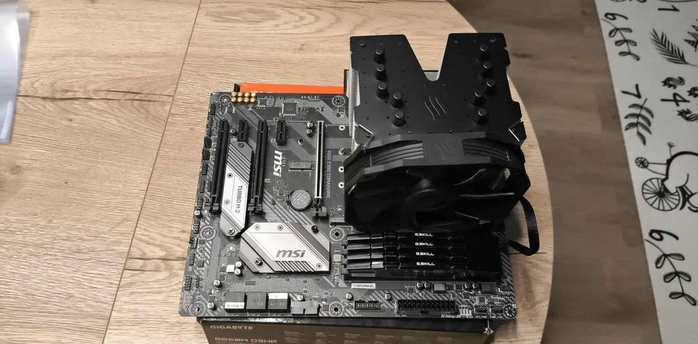 Procesor Intel core i5 9600K, 32Gb RAMu 3200 DDR4, Płyta