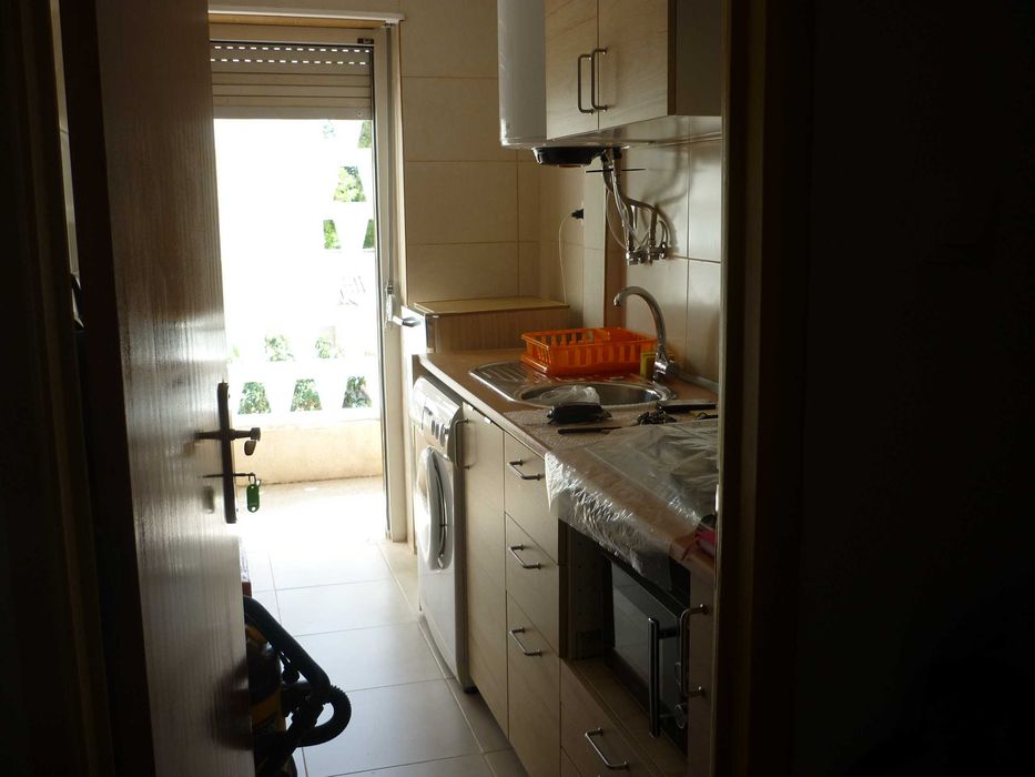 Quarto para arrendar a estudante no Dafundo