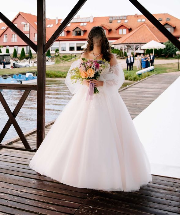 Suknia ślubna marki Diana Bride