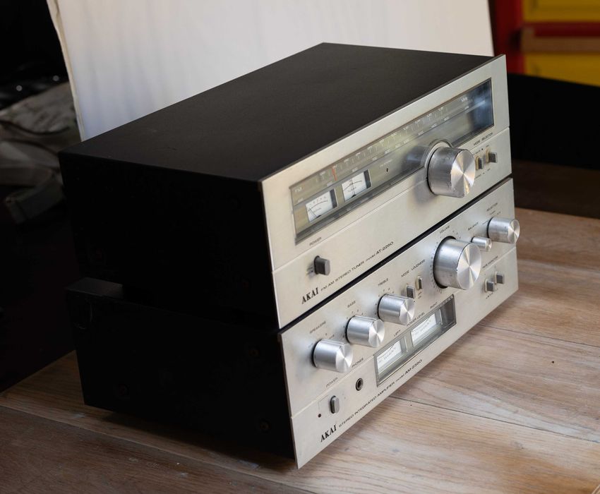 Amplificador e Tuner AKAI
