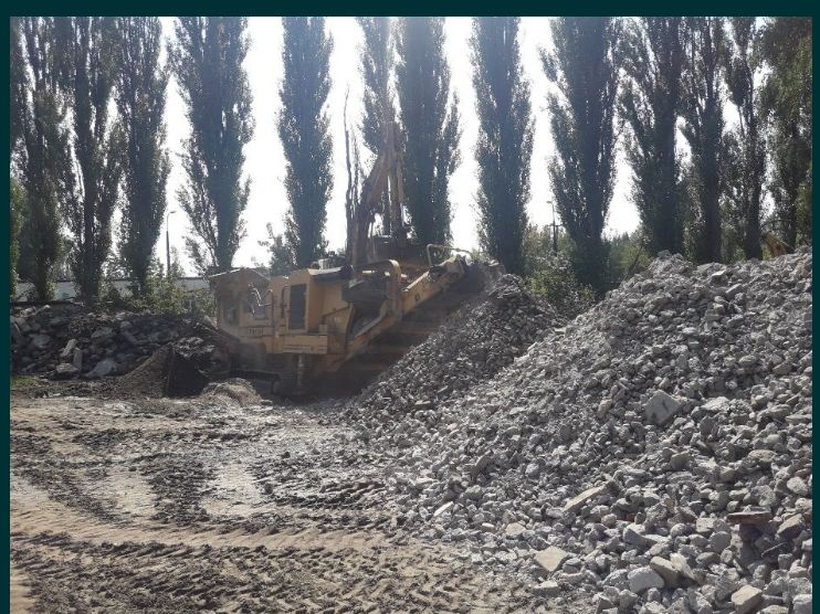 Rozbiórki, wyburzenia, kruszenie betonu, usługi sprzętem budowlanym