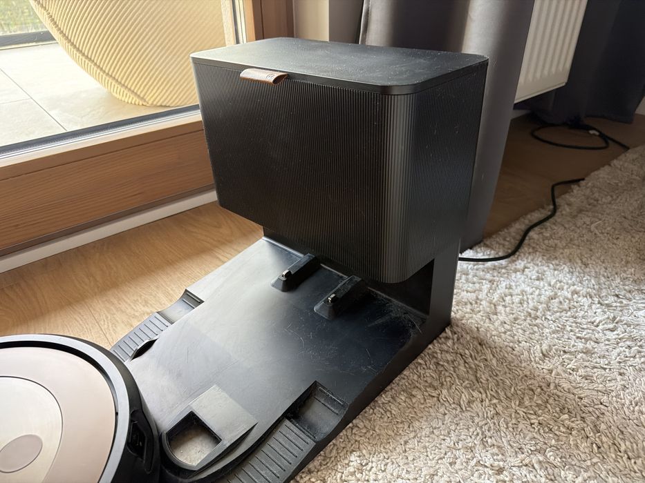 Robot sprzątający IROBOT Roomba j9+
