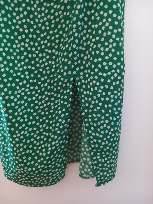 Vestido verde às flores