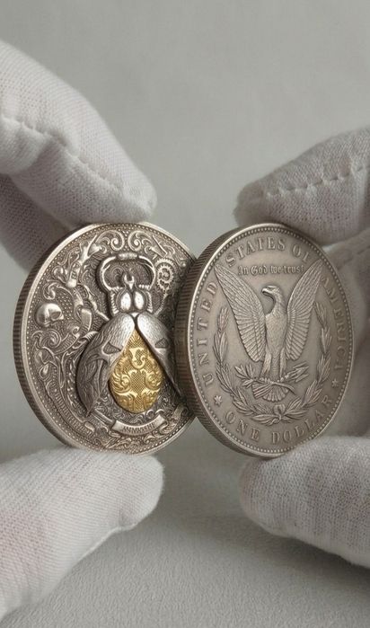 Монета з прихованим механізмом Золотий Жук Скарабей