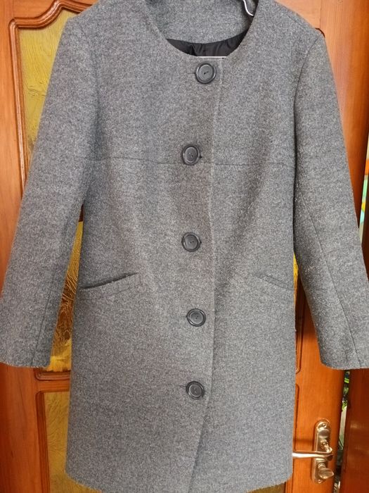 Пальто жіноче весняне