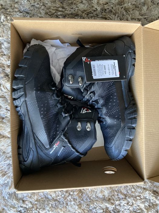 взуття в ідеальному стані