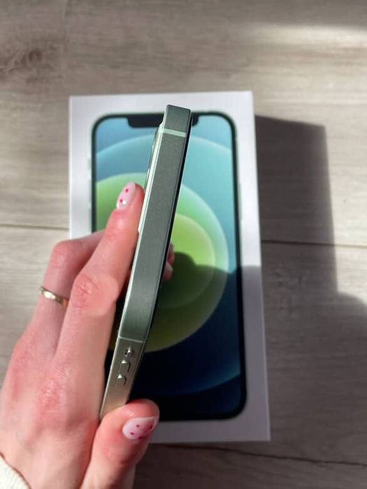 Продам телефон ай12