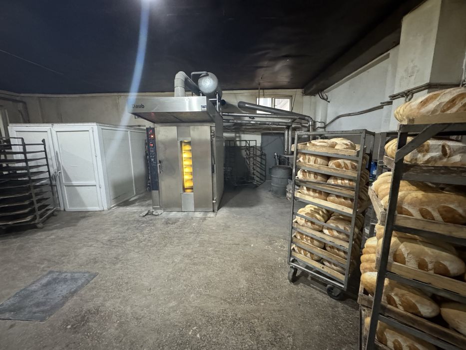 Діючий бізнес - пекарня, розлив питноі води, АЗС, офіс