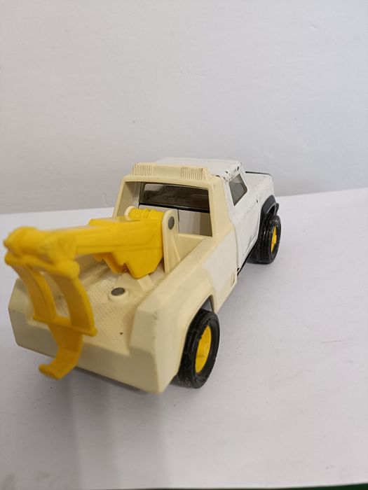 Zabawka holownik Tonka