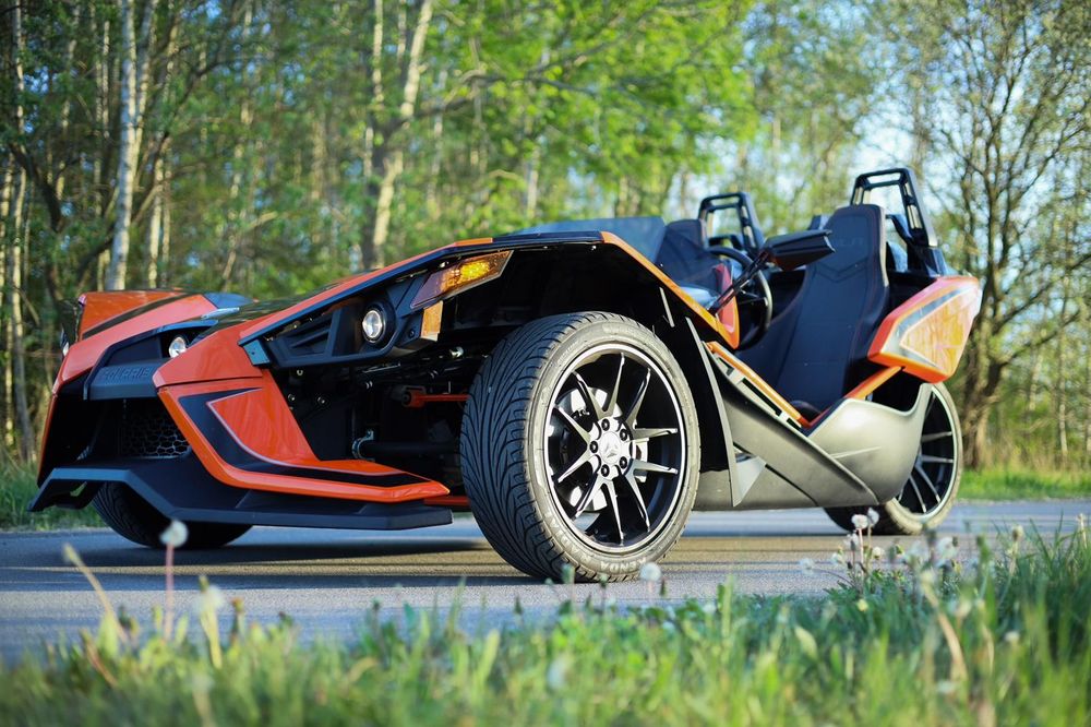 Polaris slingshot