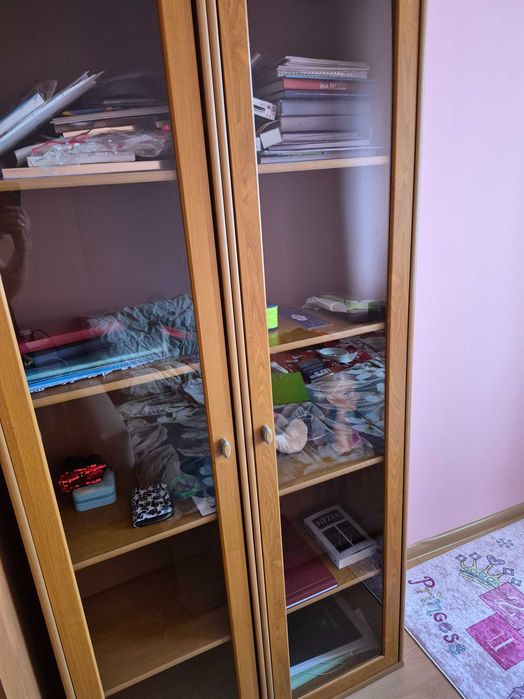 Oddam za darmo regał na książki