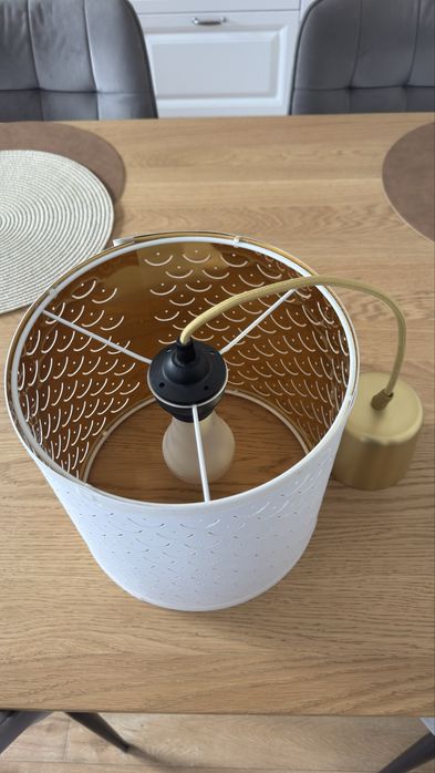 Lampa wisząca z kloszem