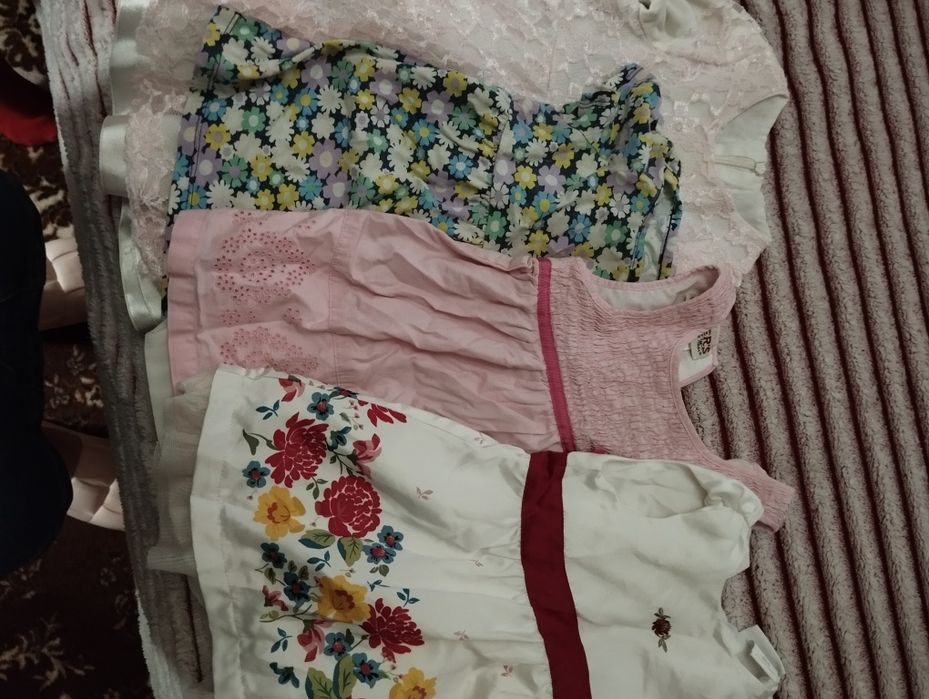 Літні платтячка на дівчинку