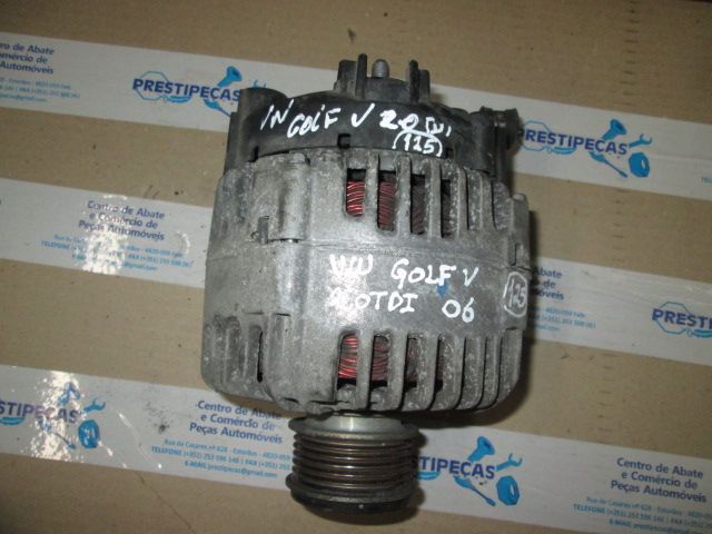 Alternador 06F903023C 2542695D VW GOLF 5 2006 2,0TDI VW GOLF 5 GTI 2006 2.0I TURBO 200CV 3P VERMELHO VALEO VW GOLF PLUS (5M) FASE 1 2008 1.9TDI  105CV 5P CINZENTO VALEO VW GOLF 5 1K 2005 1.9TDI 105CV 5P BEGE VALEO 14V 140A AUDI A3 2009 2.0TDI 140CV 3P CIN