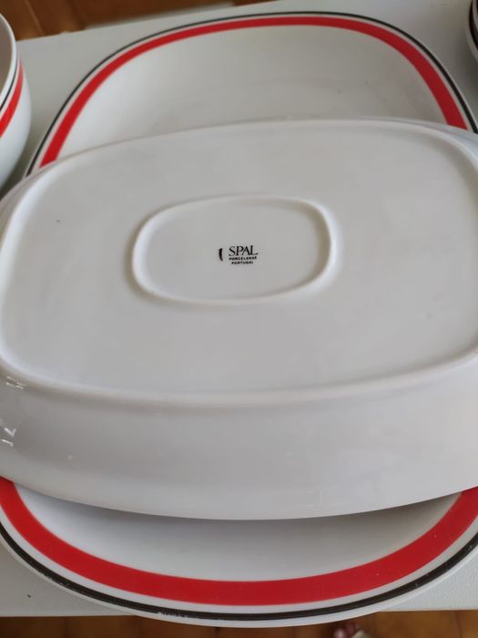 Serviço de Jantar SPAL Vermelho e Branco