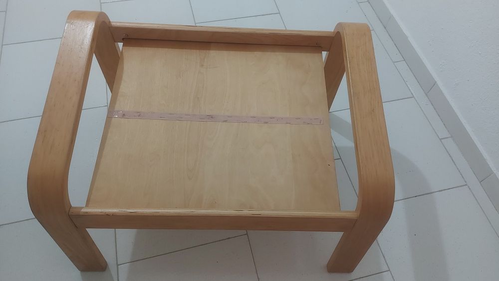 Repousa pés Poäng IKEA