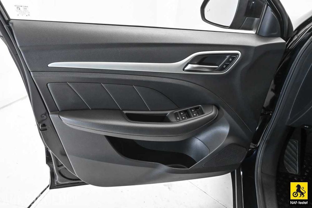 MG ZS EV 2020, електро, малий пробіг, європейська гарантія