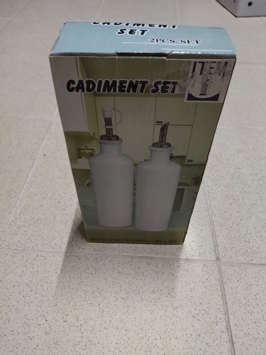 Galheteiro em cerâmica430581495387269125