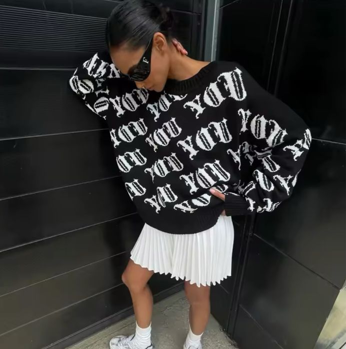 Светр оверсайз з літерним принтом