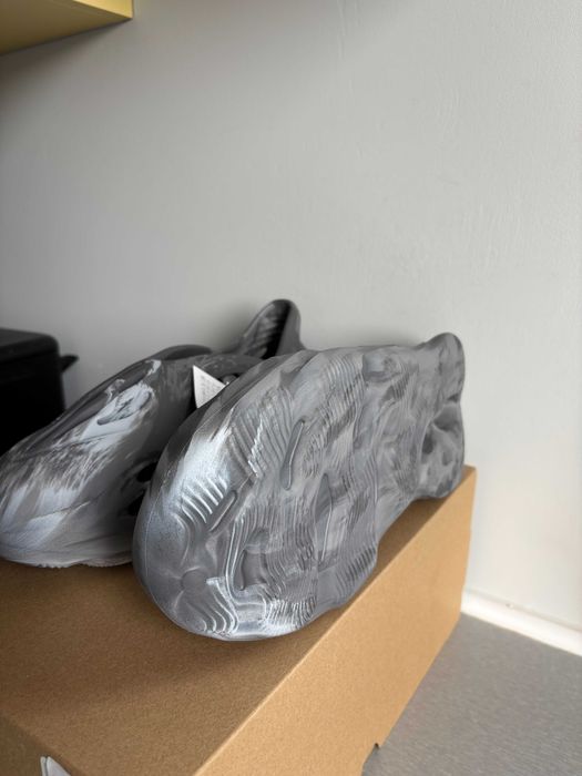 Buty Klapki Yeezy Foam Runner MX Granite 46 IE4931