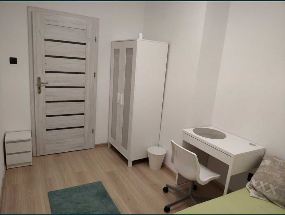 Wynajmę pokój 900zl bez żadnych dodatkowych opłat. Internet w cenie