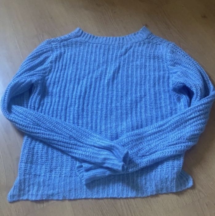 Sweterek niebieski